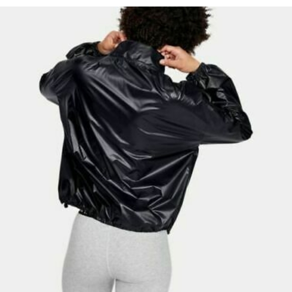 UA Metallic Woven AnorakWomen’s Jacket - Picture 3 of 4